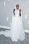 Cynthia Erivo bila je u bijelom od glave do pete.