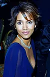 Halle Berry na početku karijere istaknula se odličnim kratkim frizurama.