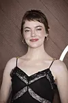 Emma Stone nedavno se ošišala na trendi pixie dužinu