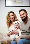 Zbog priprema za Doru ovih dana često izbiva od kuće, pa svoje slobodno vrijeme koristi za druženje sa svojim najdražim djevojkama