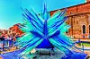 Staklena skulptura Komet na trgu Campo Santo Stefano na Muranu.