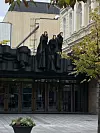 Poznato Nacionalno dramsko kazalište.