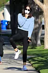 03/27/2020 EXCLUSIVE: Katharine McPhee wears a face mask while out with David Foster during the Coronavirus outbreak in Los Angeles. The 35 year old actress appeared to drop off some food at a neighbors house before having an impromptu workout session on the walk home., Image: 510184500, License: Rights-managed, Restrictions: Exclusive NO usage without agreed price and terms. Please contact sales@theimagedirect.com, Model Release: no, Credit line: TheImageDirect.com / The Image Direct / Profimedia