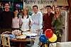 LIBRARY. USA. Lisa Kudrow, Jennifer Aniston, Matt LeBlanc, Matthew Perry, Courteney Cox and David Schwimmer in the promo image for ©Warner Bros. TV series : 'Friends' ( 1994-2004 ),Image: 448710348, License: Rights-managed, Restrictions: Supplied by Landmark Media. Editorial Only. Landmark Media is not the copyright owner of these Film or TV stills but provides a service only for recognised Media outlets., Model Release: no