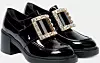 Mokasine na petu (Roger Vivier, 1450 eura)