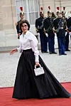 Francuska ministrica kulture Rachida Dati također je za ovu priliku odjenula kombinaciju suknje i košulje