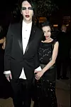 Dita Von Teese je jedina Mansonova bivša koja tvrdi da nije imala slično iskustvo kao druge žrtve.