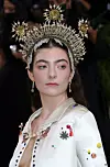 Lorde na Met Gali u rujnu 2021.