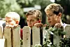 Erik Per Sullivan, Frankie Muniz i Justin Berfield igraju braću u orginalnoj seriji, dok je Erika Per Sullivana u natavku zamijenio Caleb Ellsworth-Clark