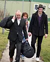 Na izlasku iz zatvora zbog napada i porezne prevare Blakea Fieldera-Civila u veljači 2009. dočekala je mama Georgette
