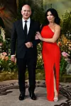Jeff Bezos i Lauren Sanchez lani su zajedno stigli na londonsku premijeru ‘The Lord of the Rings: The Rings of Power‘