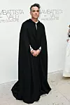 Ne zna se tko je Robbia nadahnuo za njegov look: katoličko liturgijsko ruho ili Darth Vader
