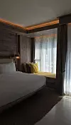 Hotel koji ih je u potpunosti osvojio bio je Dinso Resort Phuket smješten na brežuljku, okružen bujnom tropskom vegetacijom i u mirnijem dijelu Patonga