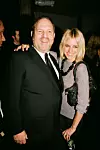 Harvey Weinstein producirao je film u kojem je Sienna glumila na početku karijere.