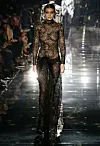 Gigi Hadid na reviji kuće Tom Ford