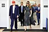 Melania Trump u midi crno-bijeloj haljini modne kuće Dior