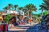 Dahab je turističko naselje u kojem borave ljubitelji ronjenja i surfanja