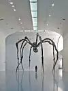 Devet metara visoka skulptura pauka Louise Bourgeois, jedne od najutjecajnijih kiparica 20. stoljeća