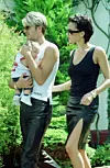 David i Victoria Beckham sa sinom Brooklynom prije njihovog vjenčanja