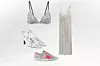 Top u stilu grudnjaka Dodo Bar Or/ cipele s naborima Khaite/ slip haljina Massimo Dutti/ sjajne tenisice Golden Goose
