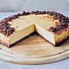 Priprema ovog sezonskog kolača slična je pripremi klasičnog cheesecakea
