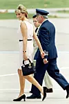 Lady Dior torbu često bi kombinirala uz odjeću.