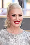 Gwen Stefani je gotovo nemoguće zamisliti bez crvenog ruža