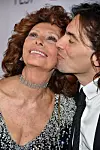 Sophia Loren sa sinom Carlom Pontijem 2014. u Hollywoodu