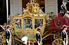 Poput britanske i nizozemska kraljevska obitelj ima pozlaćenu kočiju u kojoj su se provozali mladenci, Willem-Alexander i Maxima