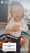 Bloom je vrijeme kratio na automobilu