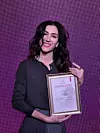 Na prestižnom kineskom glazbenom festivalu dodijeljena joj je nagrada 'Charity Artist of the Year 2025–2026', koju dodjeljuje ugledna Shanghai Soong Ching Ling Foundation Beethoven Funds