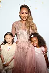 Melanie Brown 2018. s kćeri Madison Brown Belafonte i poćerkom Allison