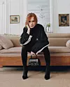 Kampanju krasi i lice Isabelle Huppert, s kojom Balenciaga surađuje od ranije.