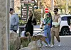 Zaručnici Taylor Lautner i Taylor Dome u šetnji psa u Malibuu