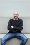 Iako je po struci profesor geografije, tim se zanimanjem se kratko bavio