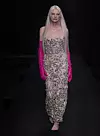 Bosa Kristen McMenamy na Valentino reviji