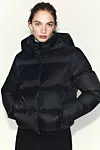 Zara puffer jakna (69,95 eura)