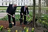 Kralj Charles i njegov domaćin Frank-Walter Steinmeier posadili su stablo u vrtu palače