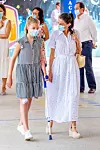 Queen Letizia and Infanta Sofia on crutches due to an injured knee during a visit to Centro Socioeducativo Naum at Son Roca, Mallorca, Spain. Spanish Royals visit to Naum Socio-educational Center, Palma, Balearic Islands, Spain - 11 Aug 2020,Image: 551625456, License: Rights-managed, Restrictions: , Model Release: no, Credit line: - / Shutterstock Editorial / Profimedia