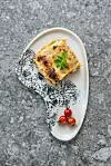 Glumica je sama izradila i tanjur za serviranje i ukrasila ga s motivima čipke, zaštitnim znakom Baby Lasagne