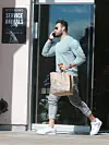 Sam Asghari u ožujku ove godine, u puloveru vrijednom 800 dolara, ali bez vjenčanog prstena