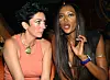 Ghislaine je imala prijatelje među mnogim slavnima i moćnicima; na fotografiji s Naomi Campbell 2002.
