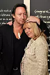 Pjesmu „Hey Jude' Paul McCartney je napisao kako bi izrazio podršku Julianu i njegovoj majci Cynthiji Lennon