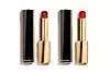 Chanel Rouge Allure L‘Extrait, desno tamnija nijansa Midnight Red, desno svijetlije crvena Roaring Red, oba iz kolekcije Chanel 2023 Holiday Make-Up, svaki 58€