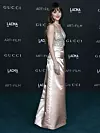 Dakota Johnson zablistala je u Gucci satenskoj kombinaciji.