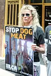 Kim Basinger na prosvjedu protiv klanja životinja