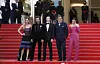 Redatelj Michel Hazanavicius s glumcima Romainom Durisom i Berenice Bejo i članovima ekipe filma 'Final Cut', koji je otvorio 75. filmski festival u Cannesu