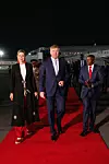 Kraljica je u Keniju doputovala u kaputu domaće dizajnerice Anne Trzebinski