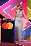 Taylor Swift nosila je Miu MIu komplet.