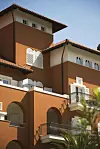 Boutique Hotel Alhambra je smješten u austrougarskoj vili s početka 20. stoljeća